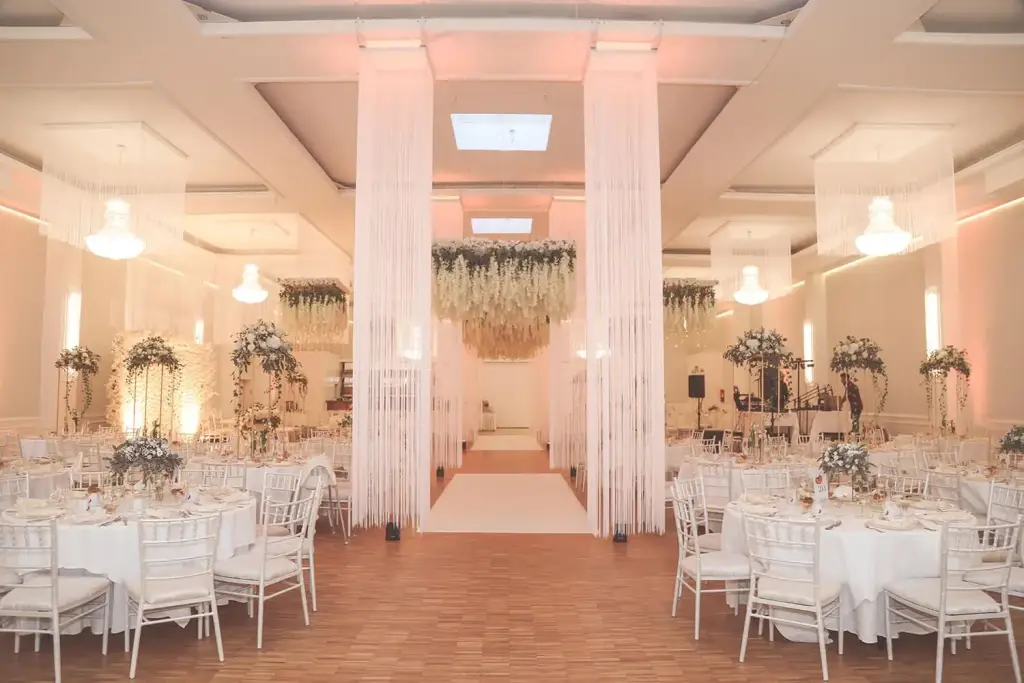 leroyal-hochzeitssaal-hamburg-blumen